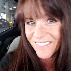 Meet your Posher, Michele